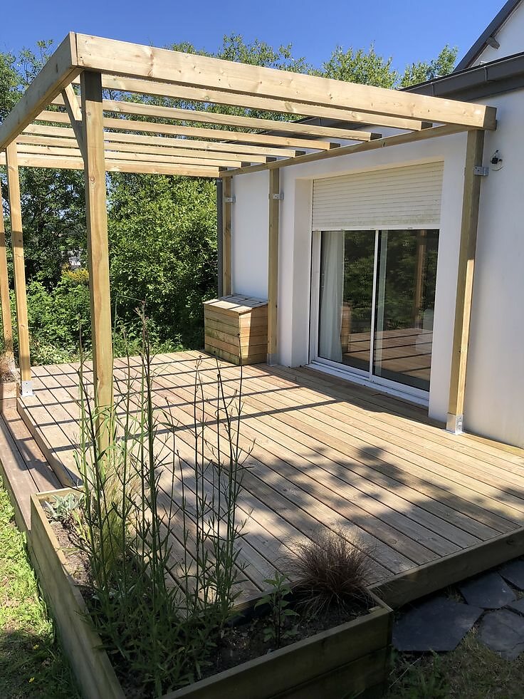 Création de terrasse réalisé à Saint-Grégoire par TMD Paysage